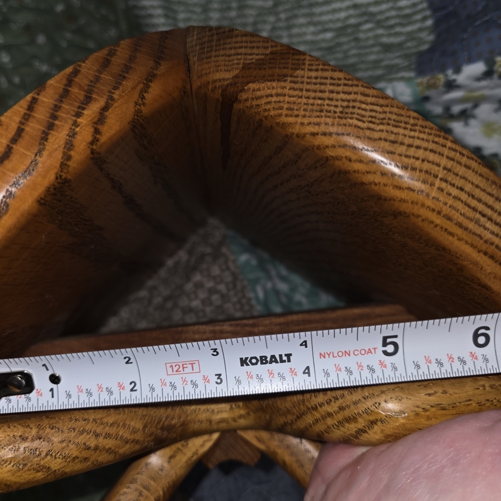 Vintage Solid Oak Bow & Heart Corner Quilt Display Hanger - Picture 11 of 14